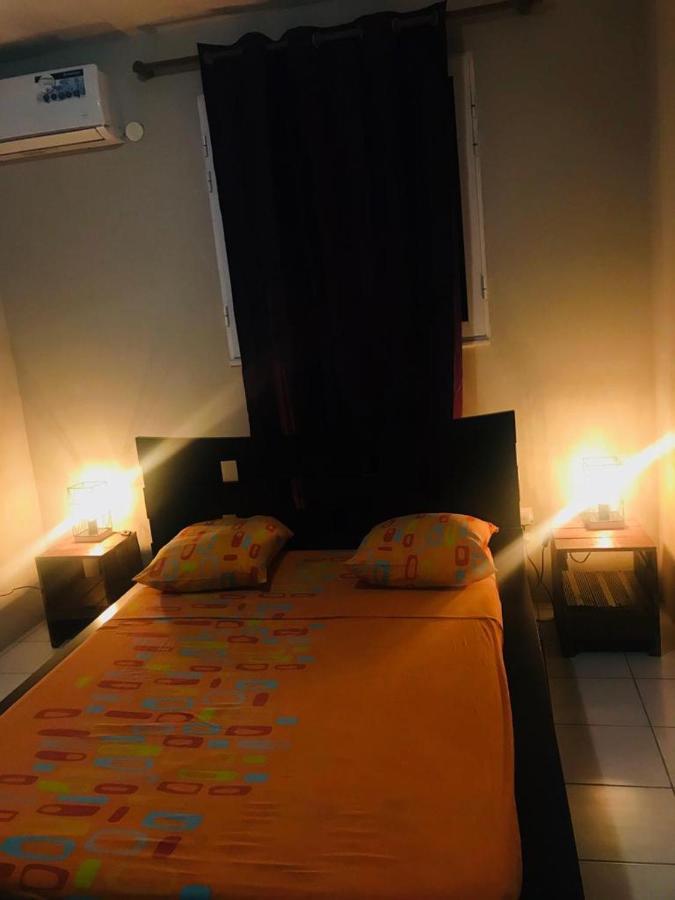 Chirijien Blé Appartement Le Robert Buitenkant foto