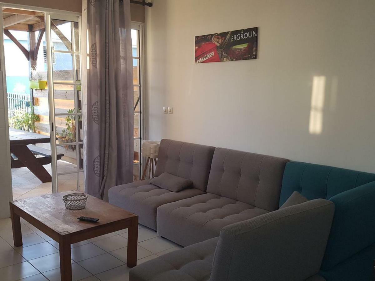 Chirijien Blé Appartement Le Robert Buitenkant foto