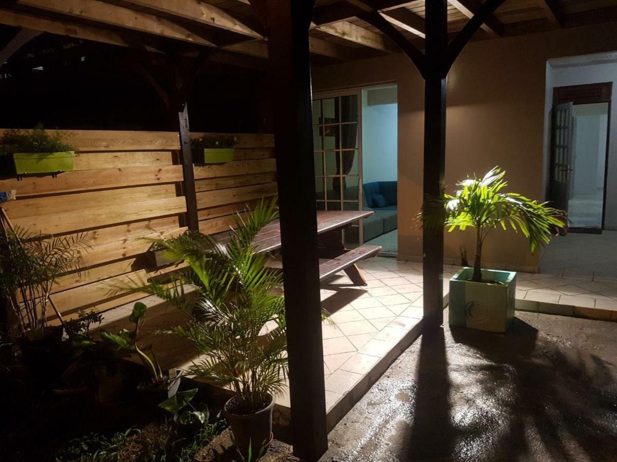 Chirijien Blé Appartement Le Robert Buitenkant foto
