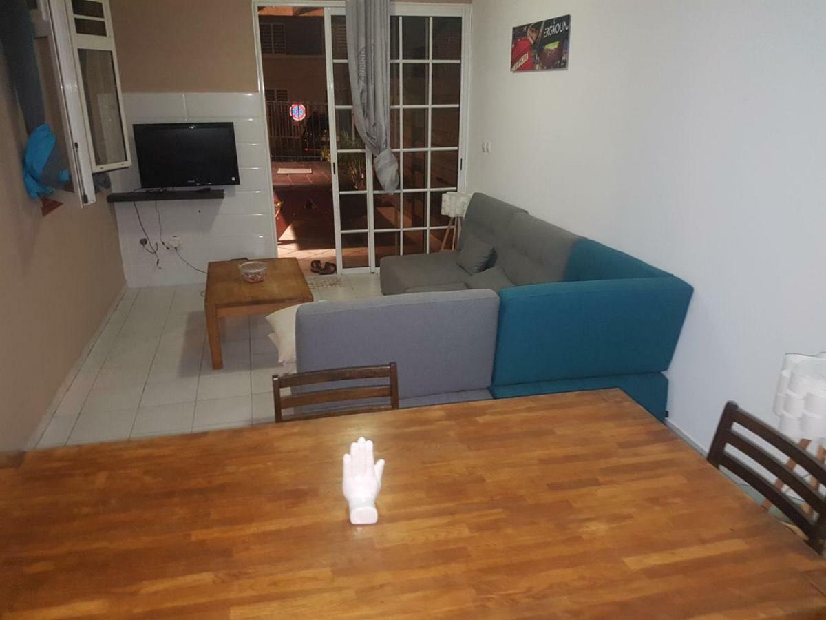 Chirijien Blé Appartement Le Robert Buitenkant foto